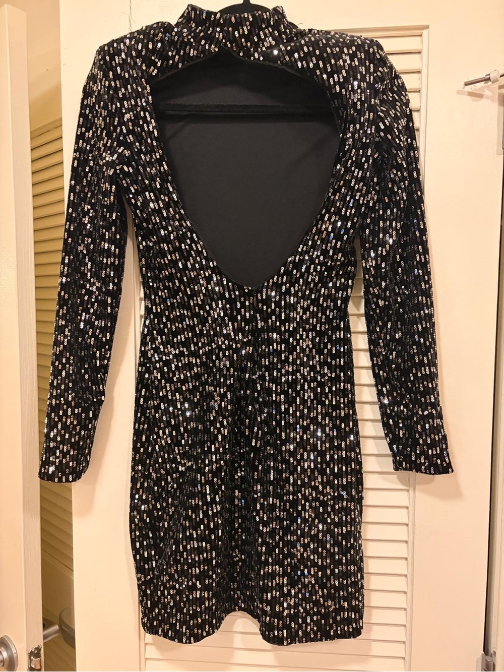 Bershka Black Sequin Open Back Mini Dress Size S – Sexy Party - Picture 5 of 8